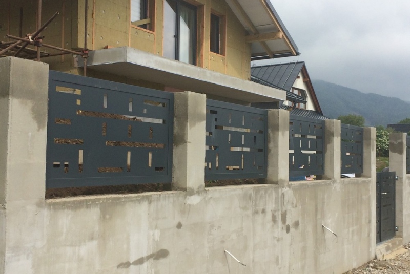 Vstupné brány - vypaľovaný plech Vstupné brány - vypaľovaný plech