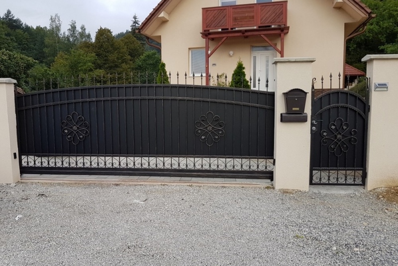 Vstupné brány - kované